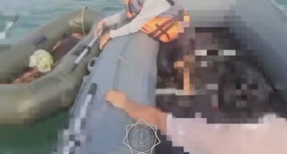 Выпавшего из лодки мужчину спасли в Актау