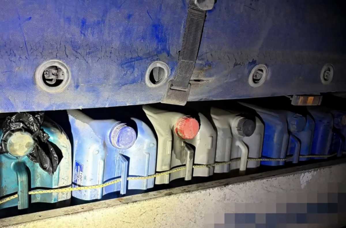 Более 110 тонн ГСМ пытались незаконно вывезти из Казахстана