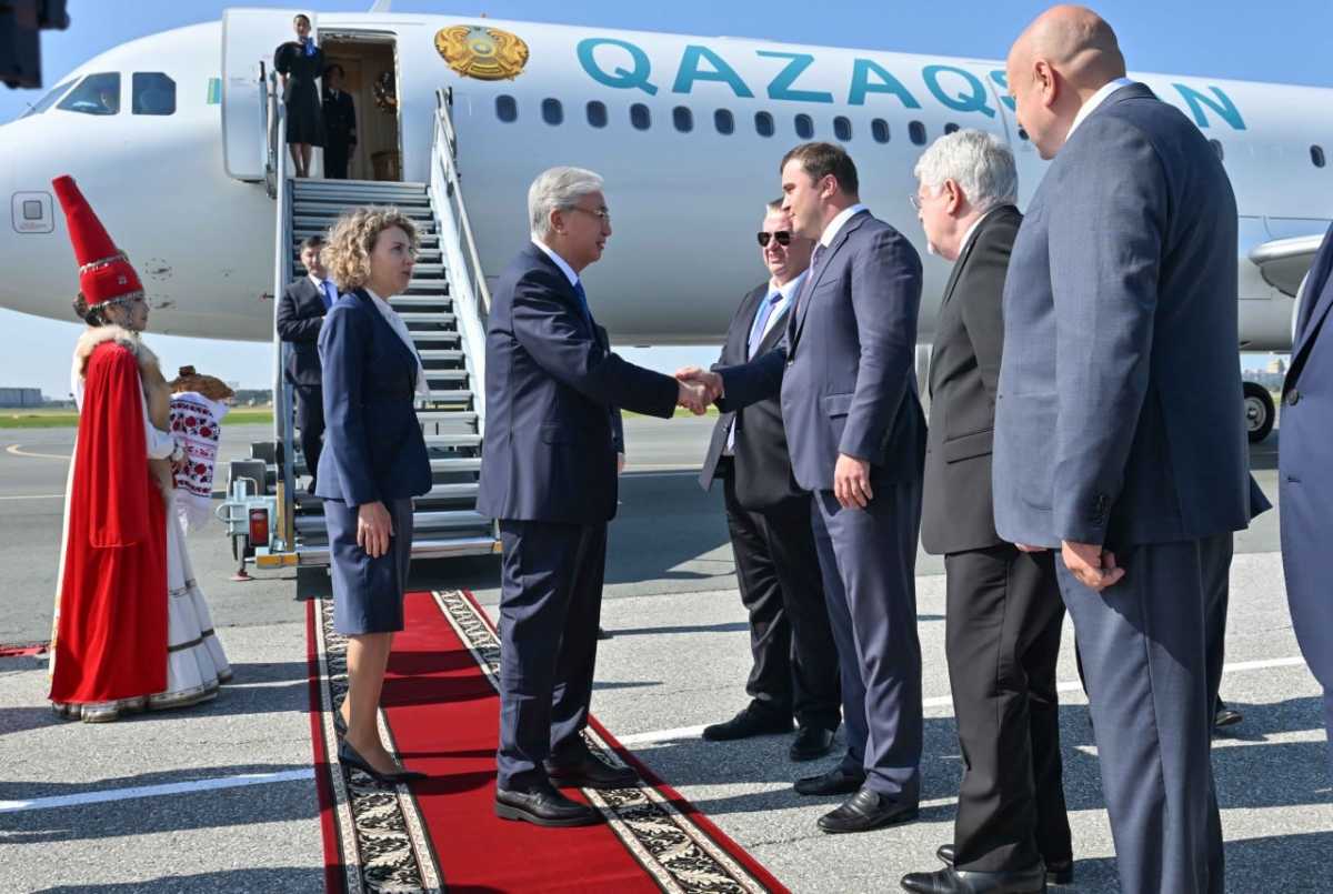 Касым-Жомарт Токаев прилетел в Омск