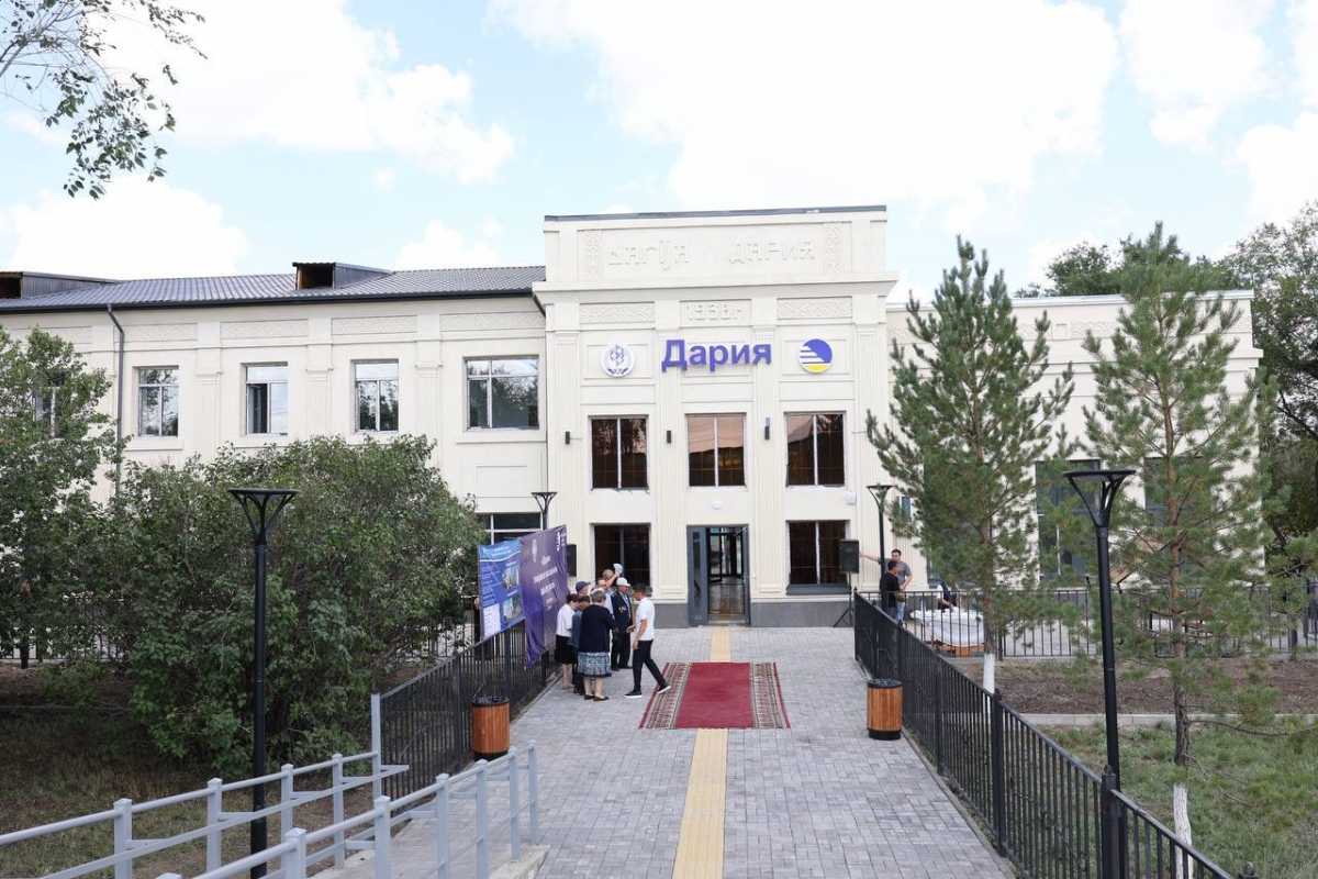 Два железнодорожных вокзала открыли после реконструкции в Карагандинской области