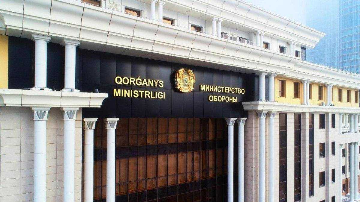 Военная техника появится на дорогах Казахстана: в Минобороны сделали заявление