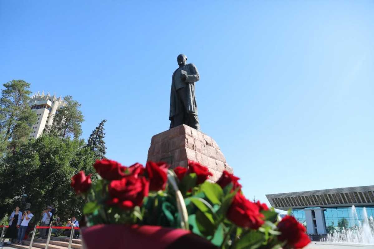 В Алматы ко Дню Абая пройдут концерты, поэтические вечера и выставки