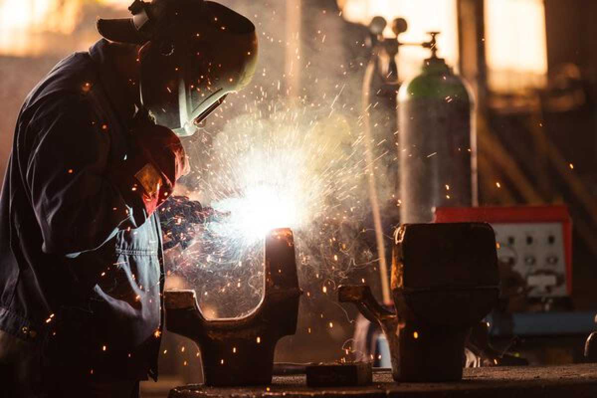 Почти 300 тысяч казахстанцев нашли постоянную работу с начала года