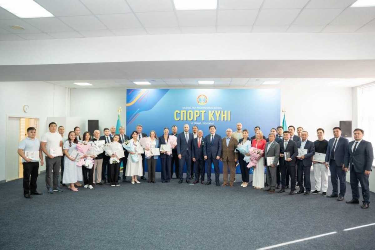 День спорта: специалистов, внесших вклад в развитие отрасли, наградили в Астане