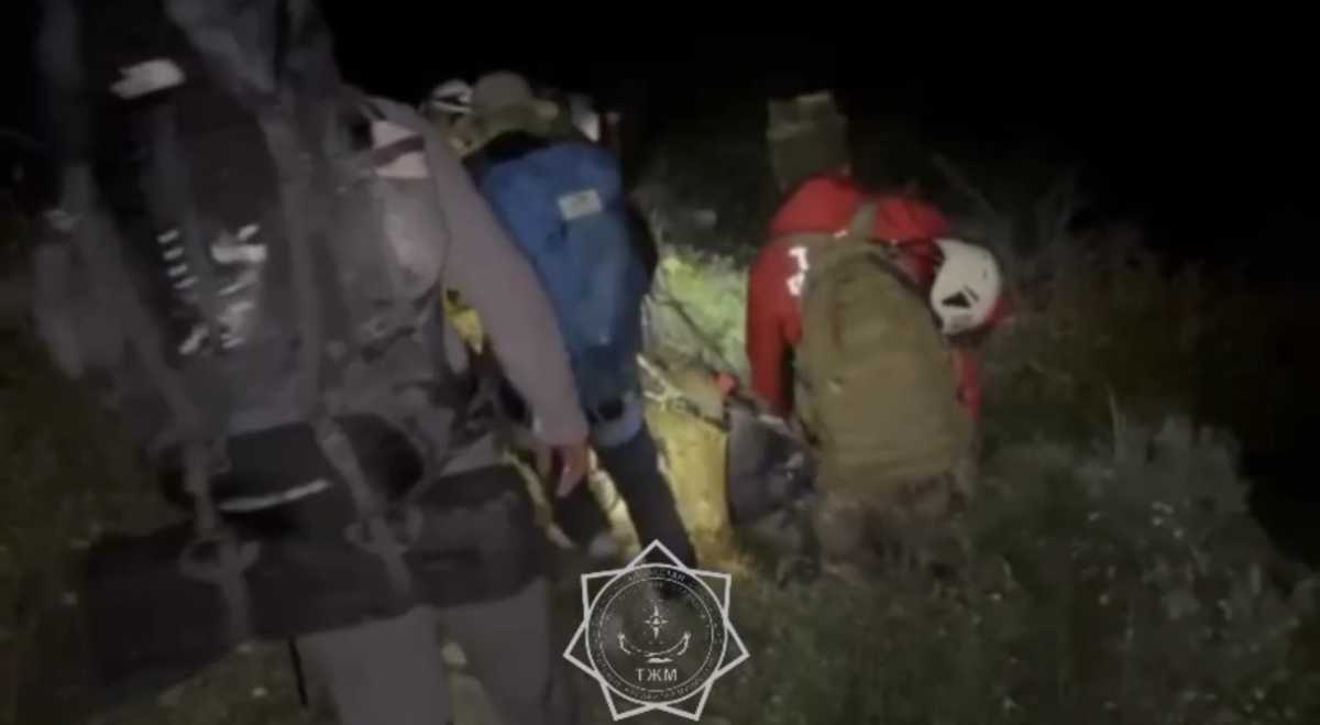 Спасатели нашли мужчину, заблудившегося в горах Туркестанской области