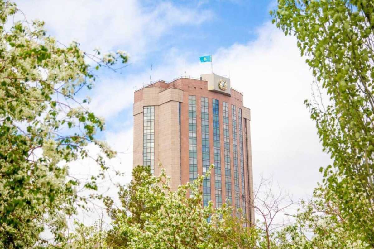 Полиция проверяет дороги и школьные автобусы перед началом учебного года в Казахстане