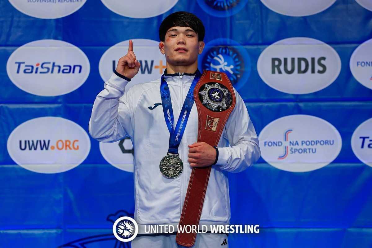 Казахстанские борцы завершили чемпионат мира U20 с четырьмя медалями