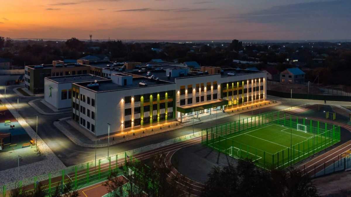 Более 1100 школ построили в Казахстане за пять лет