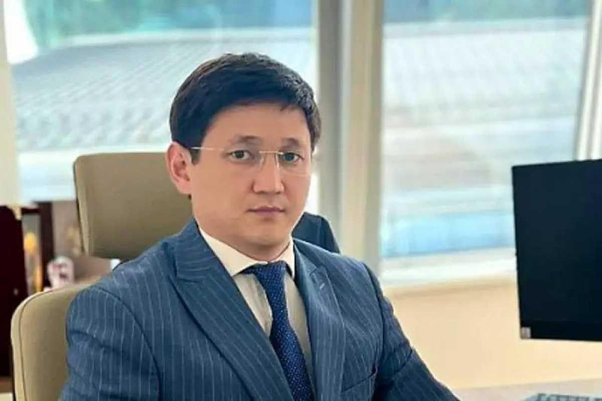 Дархан Ахмедиев освобождён от должности замминистра обороны Казахстана