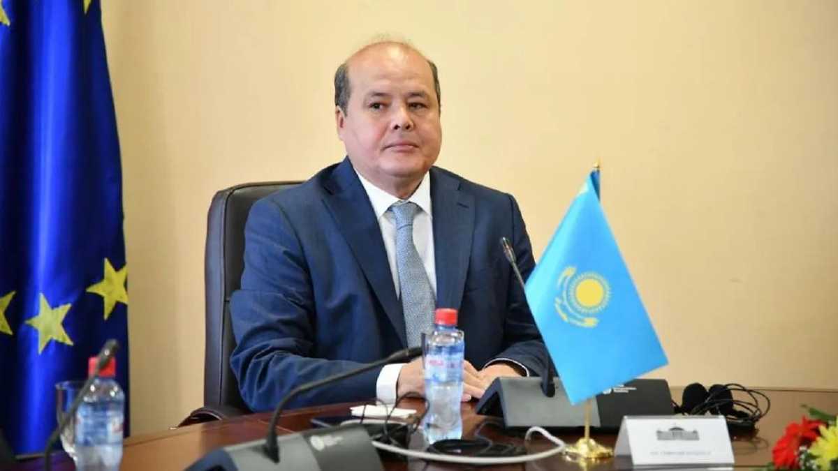 Токаев освободил от должности посла Казахстана в Северной Македонии