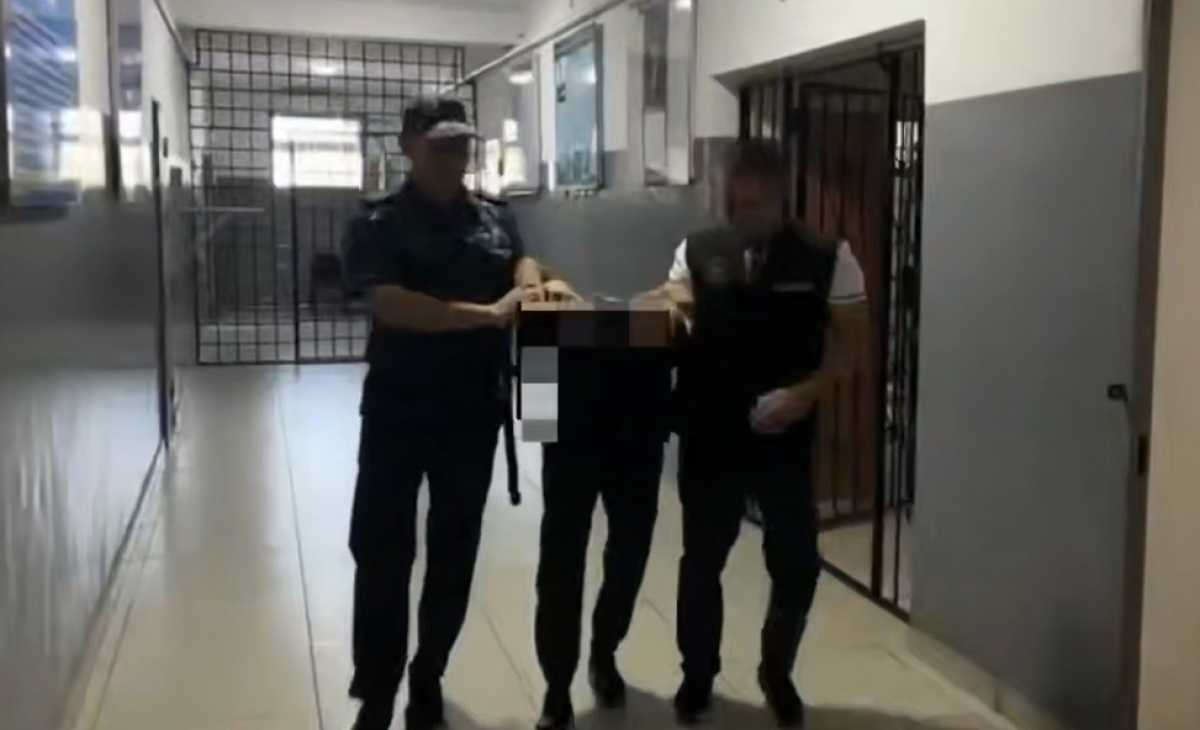 Проникли в дом, избили и забрали телефон: подозреваемых в нападении на женщину задержали в Туркестанской области