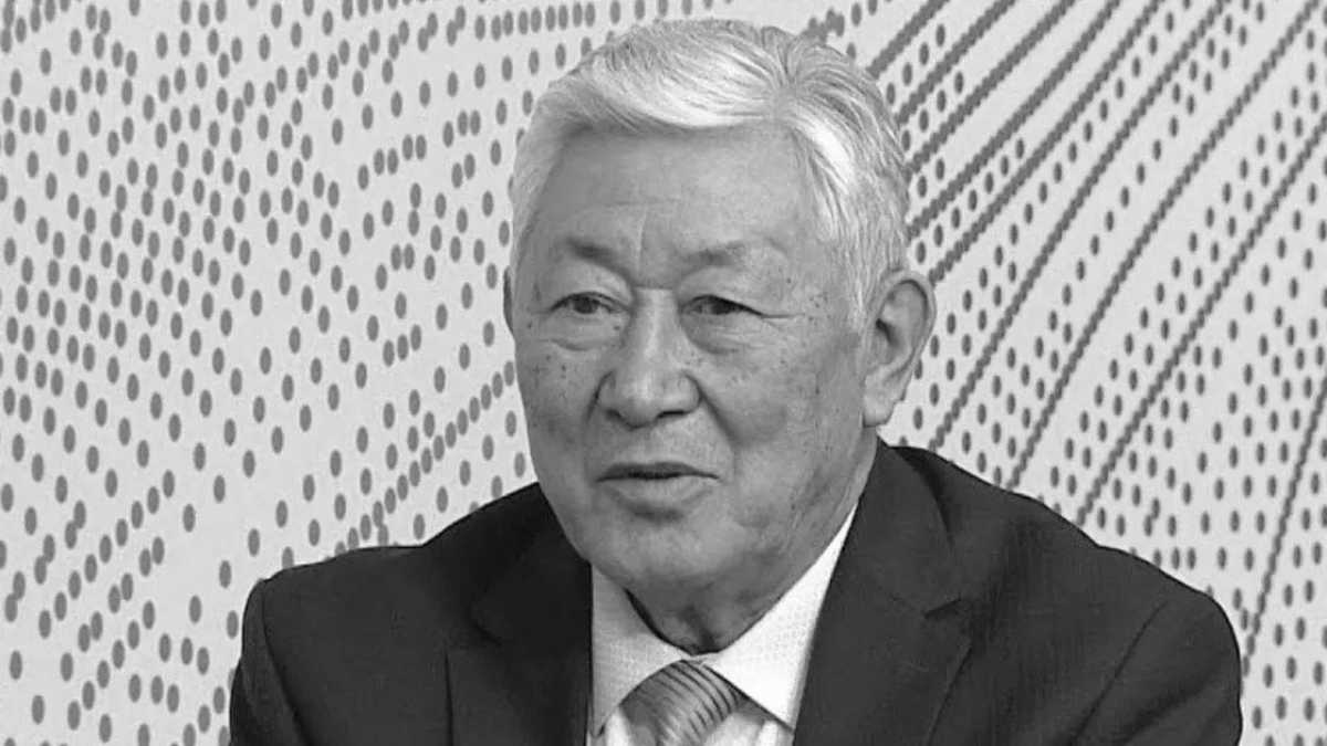 Умер известный казахстанский тележурналист Тлеукабыл Мынжасар