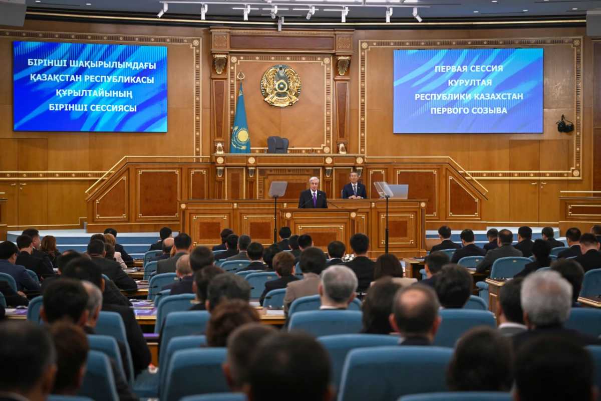 Токаев поручил подготовить пакет законопроектов по ИИ, цифровым активам и миграционной политике