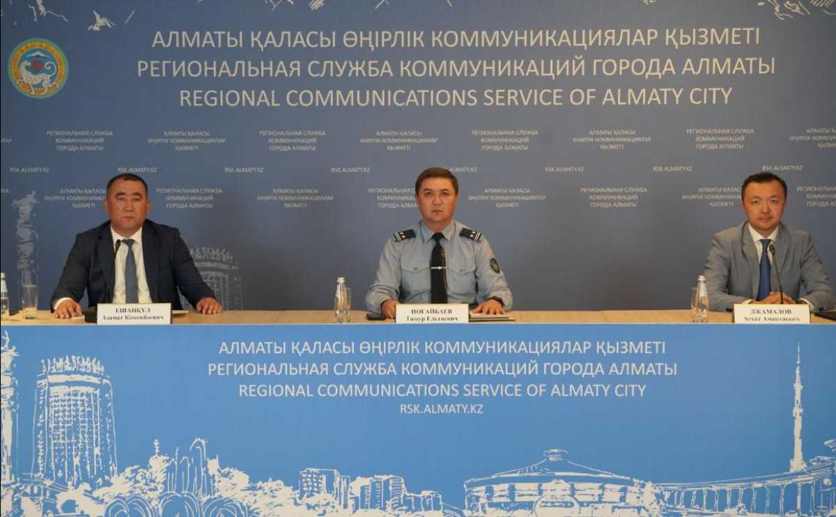 У школ Алматы усилят патрулирование и ручное регулирование движения