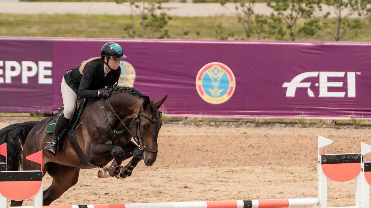 Казахстанцы завоевали три медали на турнире по конному спорту в Польше