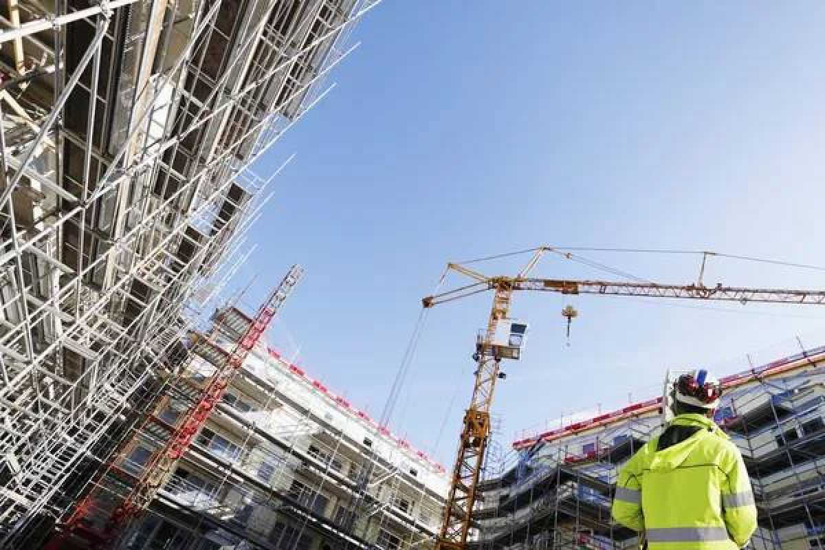 «Одних предупреждений уже недостаточно»: Минтруда усилит контроль за безопасностью на стройках Астаны