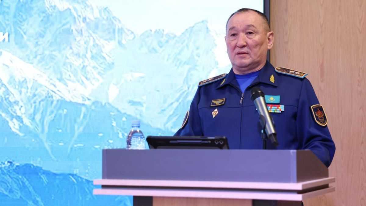 Даурен Косанов сохранил пост министра обороны Казахстана