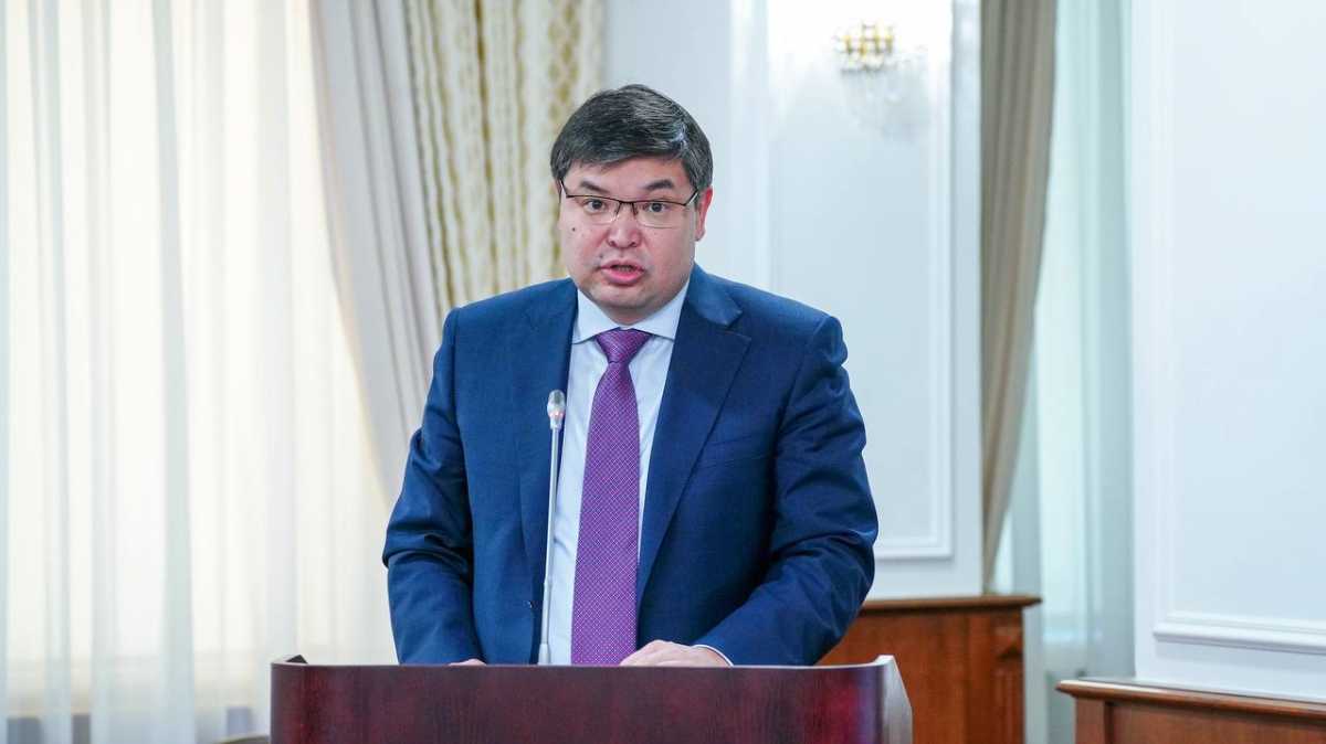Мади Такиев сохранил должность министра финансов Казахстана