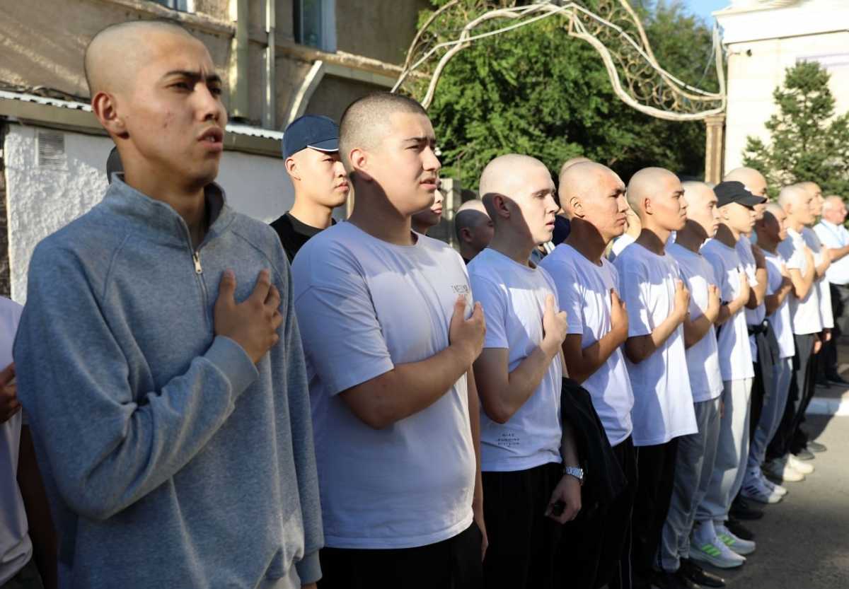 35 новобранцев из Астаны отправились служить в Нацгвардию