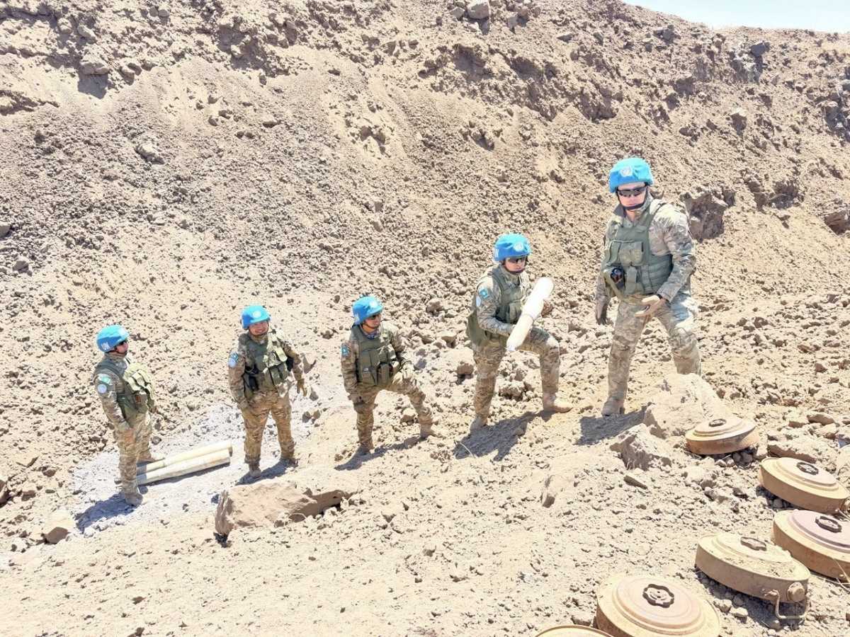 Более 2 тысяч взрывоопасных предметов и боеприпасов уничтожили казахстанские сапёры на Голанских высотах