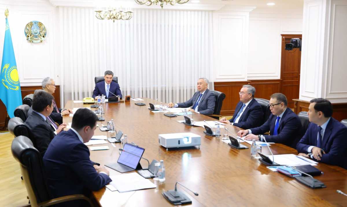 Бектенов поручил усовершенствовать систему привлечения инвестиций в Казахстан