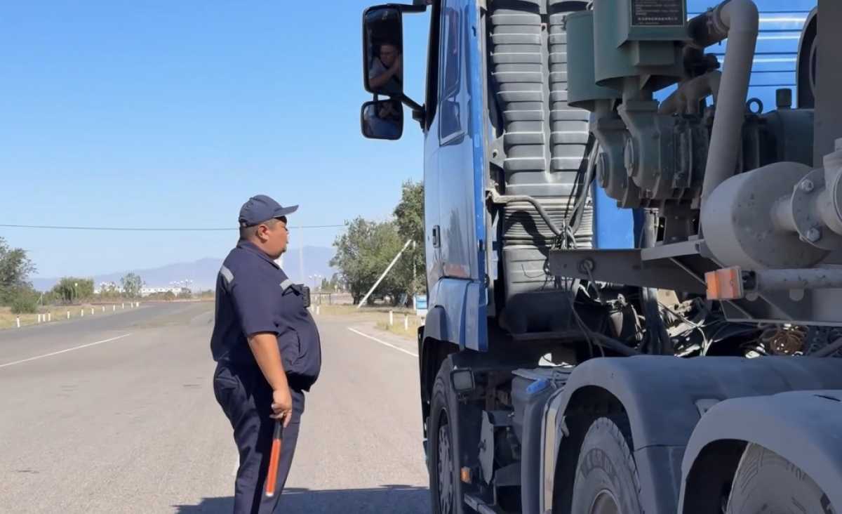 Грузовики объезжали весовой контроль в Жетысуской области: прокуратура перекрыла путь