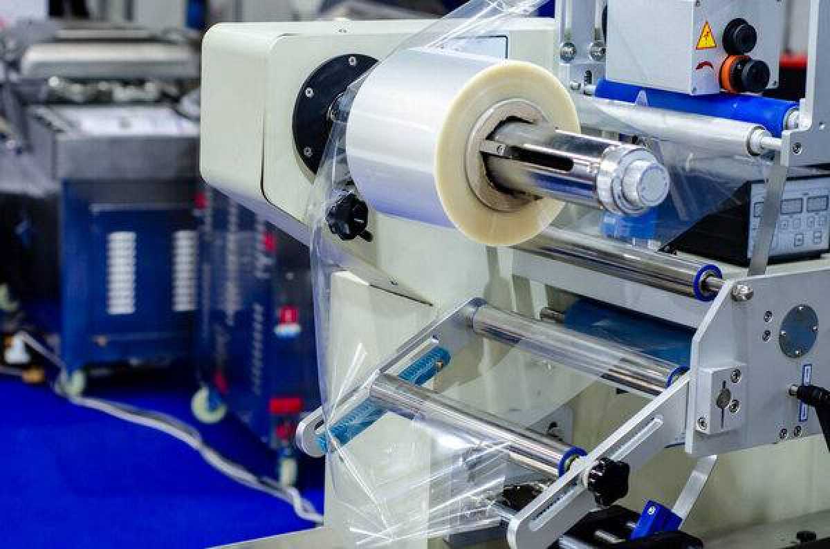 Заводы по производству полиэтилена и переработке газа строят в Атырауской области
