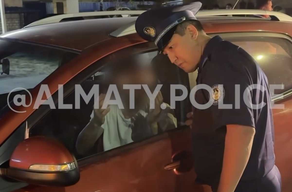 Хотел забрать документы: водитель самовольно уехал со штрафстоянки в Алматы