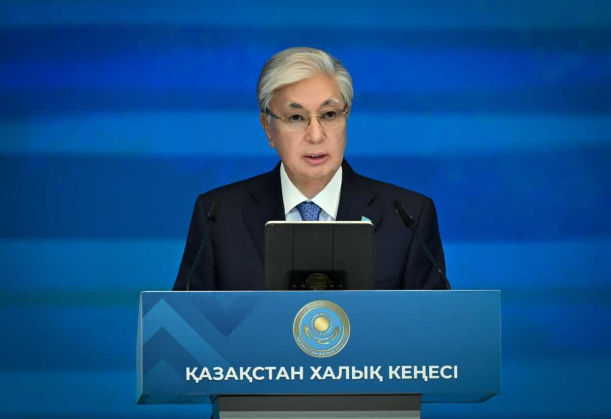 Токаев назвал казахский язык важнейшим фактором укрепления государственности