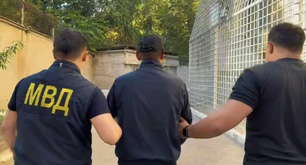 Известного тамаду задержали в гостинице Шымкента: в полиции рассказали подробности