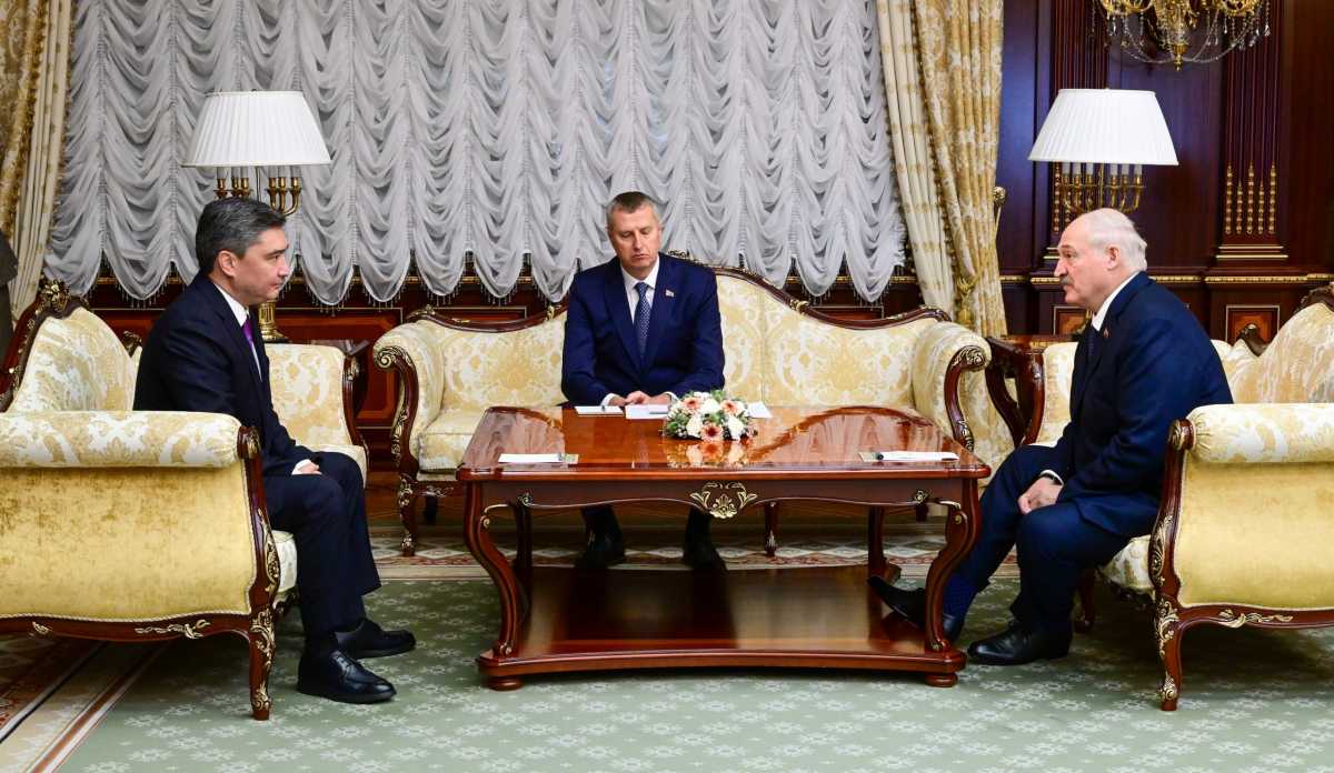 Бектенов встретился с Лукашенко во время визита в Минск