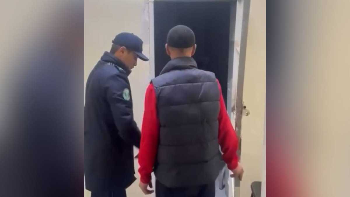 Выбросил насвай под ноги: пассажира автобуса арестовали в Астане