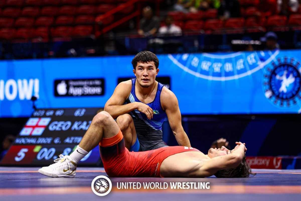 Два казахстанских борца вышли в финал чемпионата мира U23