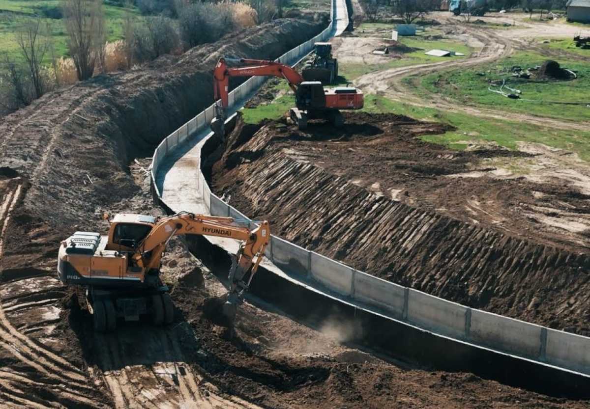 Почти 70 километров оросительных каналов реконструировали в Алматинской области
