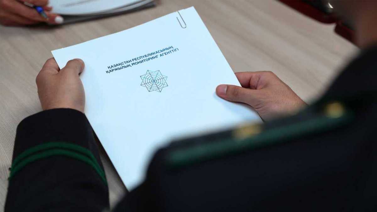 Займы под 2% в день: преступную схему сети ломбардов пресекли на юге Казахстана