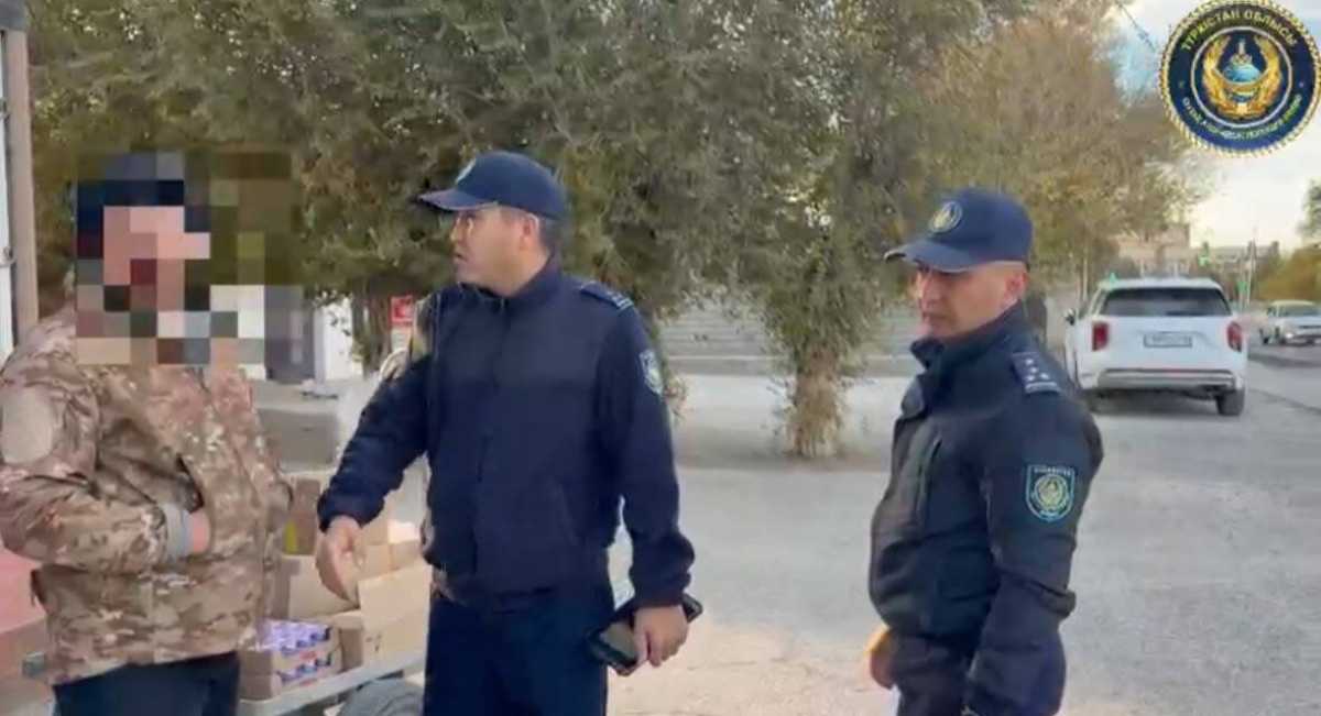 Сбросили тонну мусора в яму: жителей Туркестанской области привлекли к ответственности