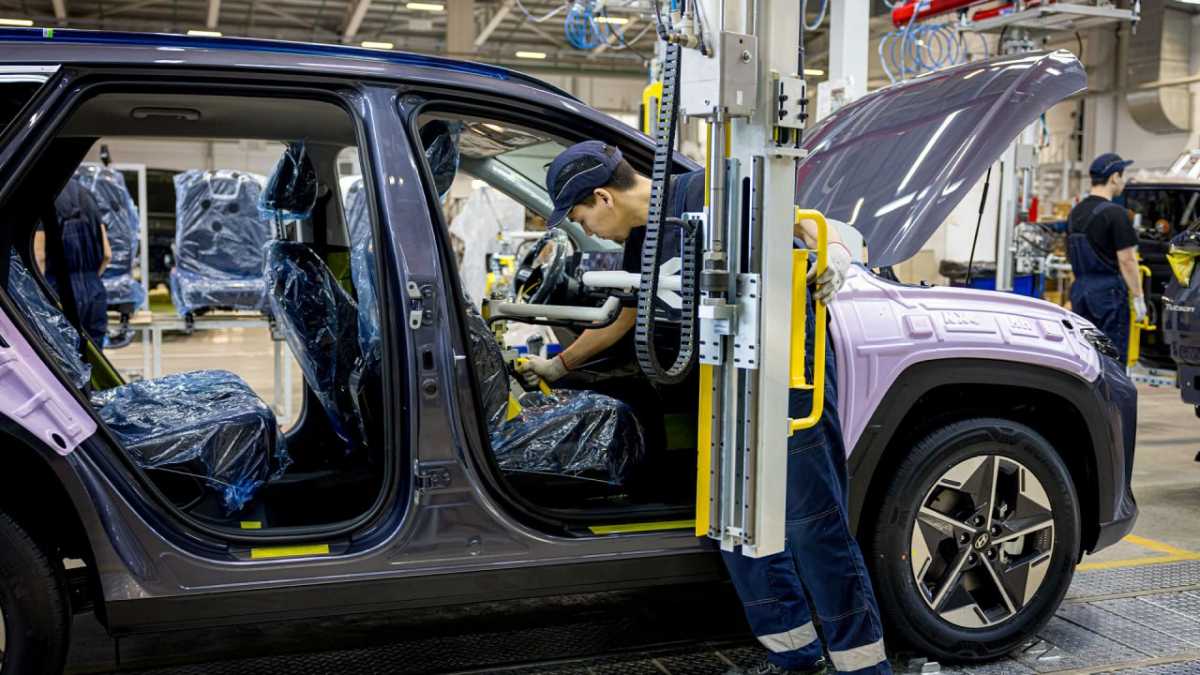 Производство легковых автомобилей в Казахстане выросло на 38%