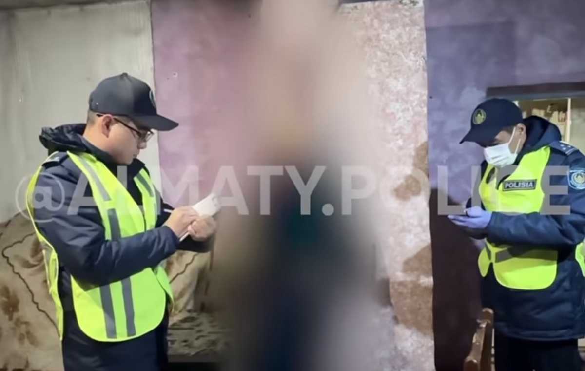 Подозрительный силуэт в окне: тело мужчины обнаружили в частном доме в Алматы