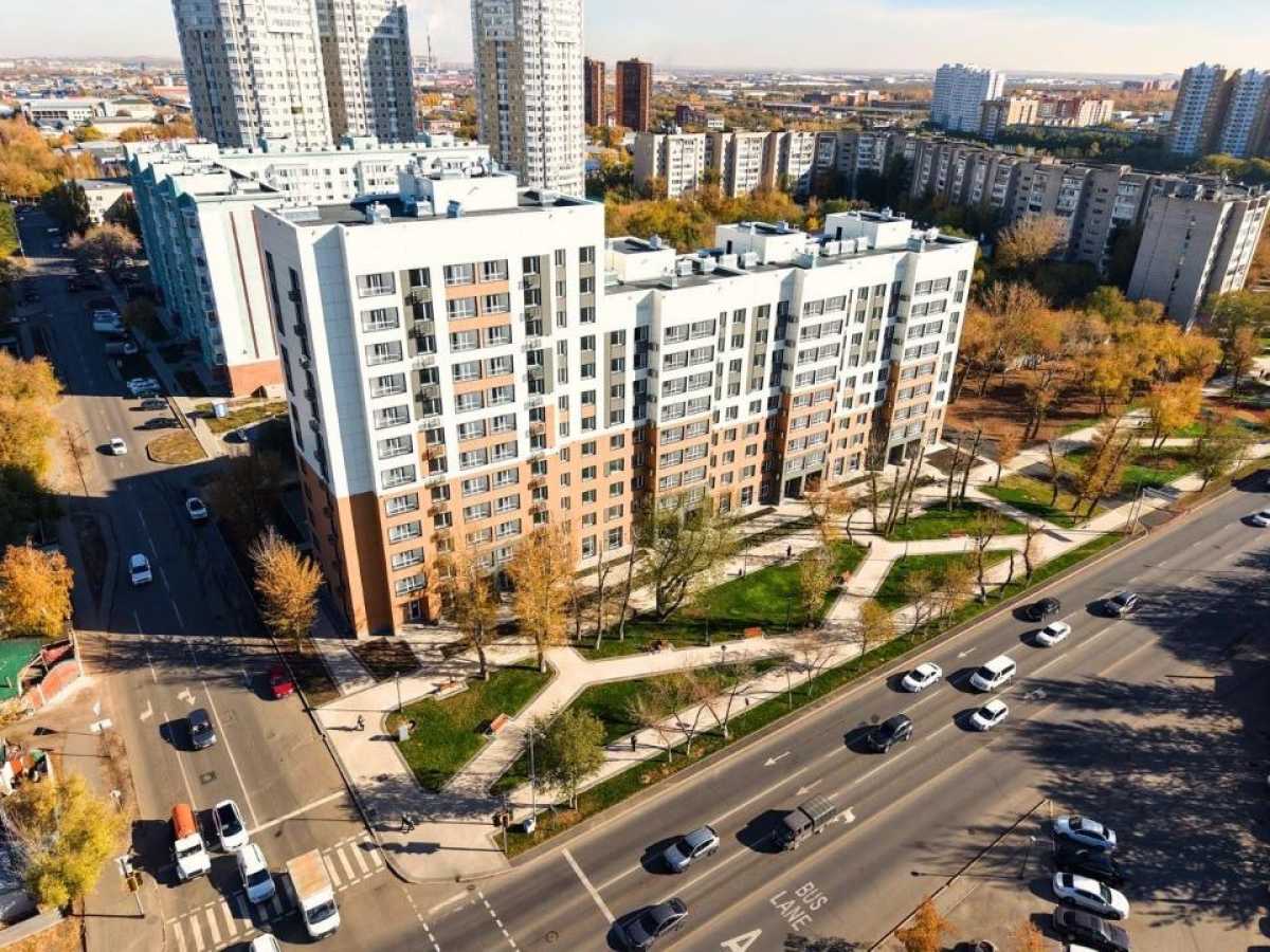 Новый сквер открыли в Астане ко Дню Республики