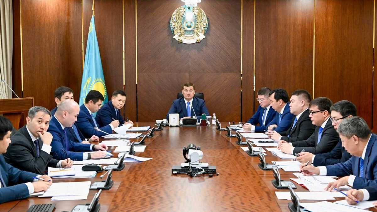 Энергопредприятиям Казахстана поручили погасить долги за газ до конца года