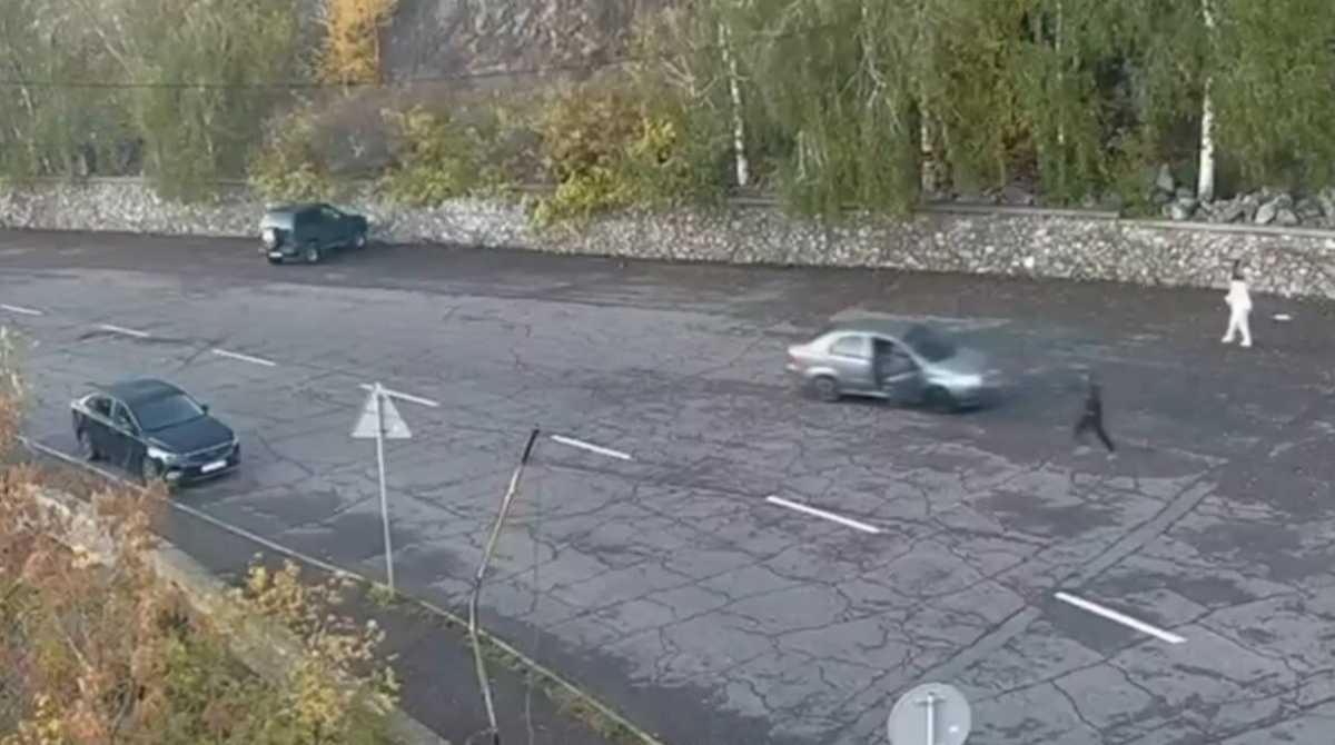Пьяная пассажирка такси повредила автомобиль на 2,5 млн тг в ВКО